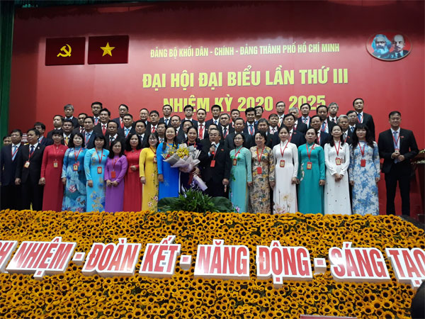 Ông Võ Ngọc Quốc Thuận tái đắc cử chức vụ Bí thư Đảng ủy Khối Dân - Chính - Đảng TPHCM