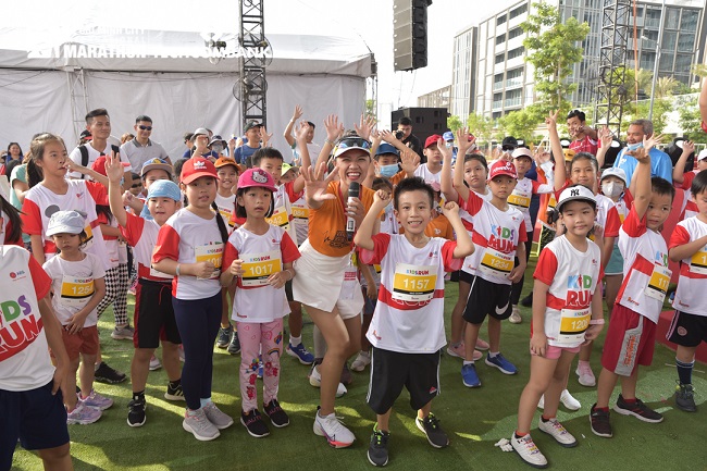 Hơn 500 vận động viên nhí tham gia tranh tài Giải Marathon lớn nhất Việt Nam 1