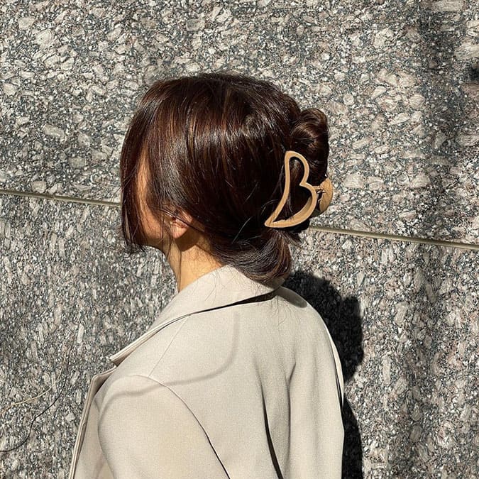 Kẹp tóc dài Hàn Quốc ‘xinh ngất’ và cách tạo kiểu tóc thanh lịch, trendy 1