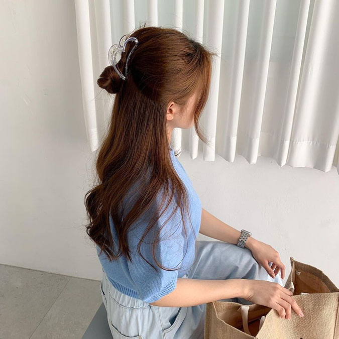 Kẹp tóc dài Hàn Quốc ‘xinh ngất’ và cách tạo kiểu tóc thanh lịch, trendy 50