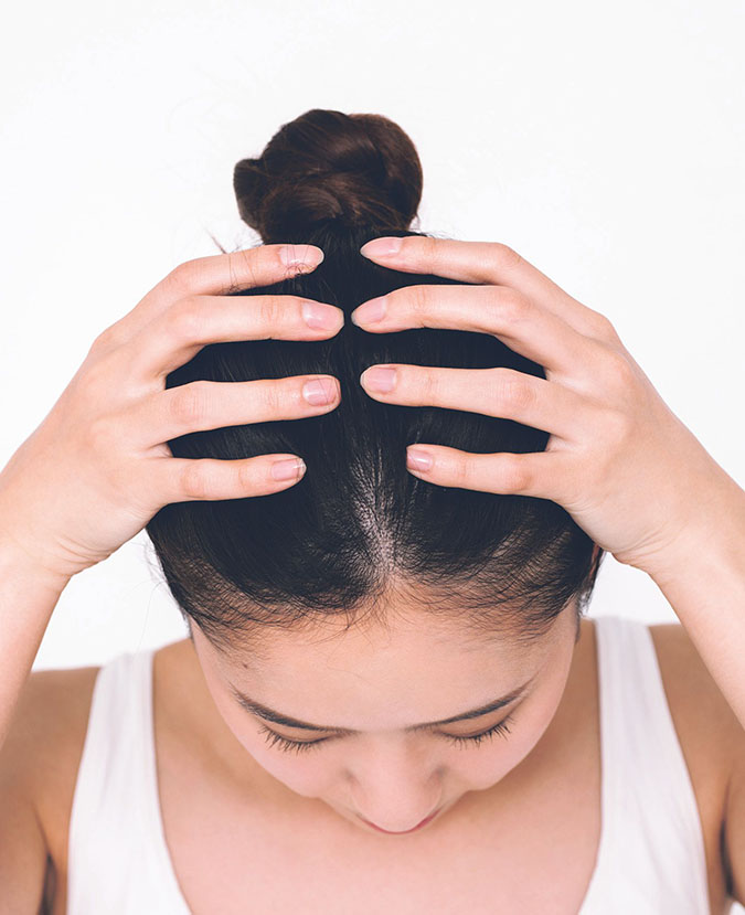 Cách massage da đầu cải thiện tình trạng rụng tóc, tóc bạc sớm 4