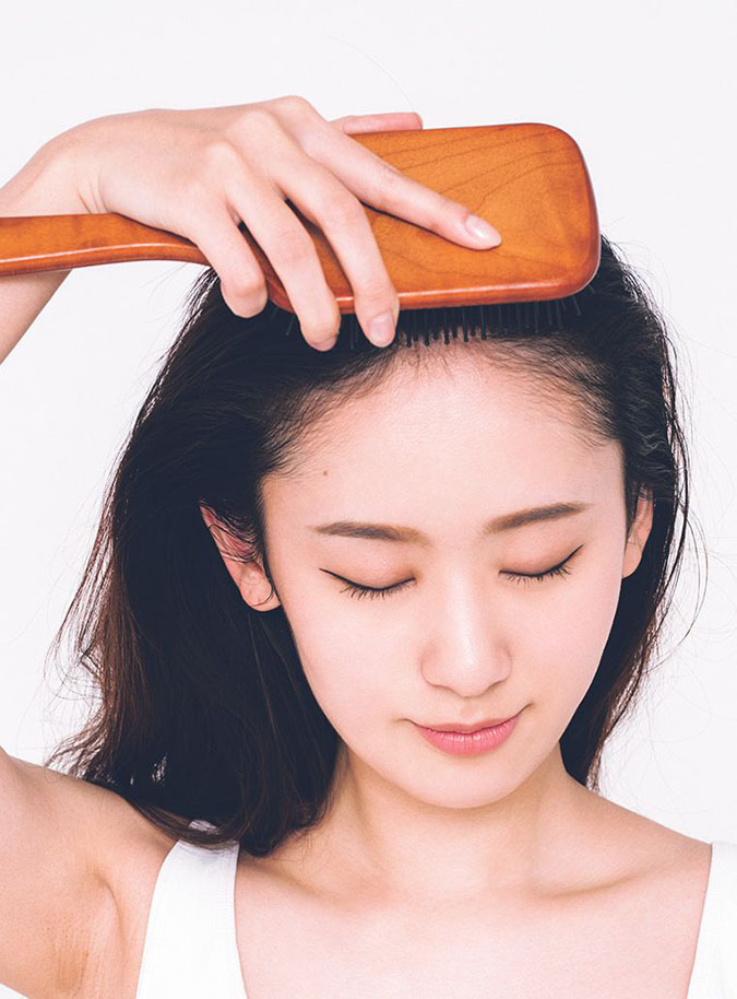 Cách massage da đầu cải thiện tình trạng rụng tóc, tóc bạc sớm 8