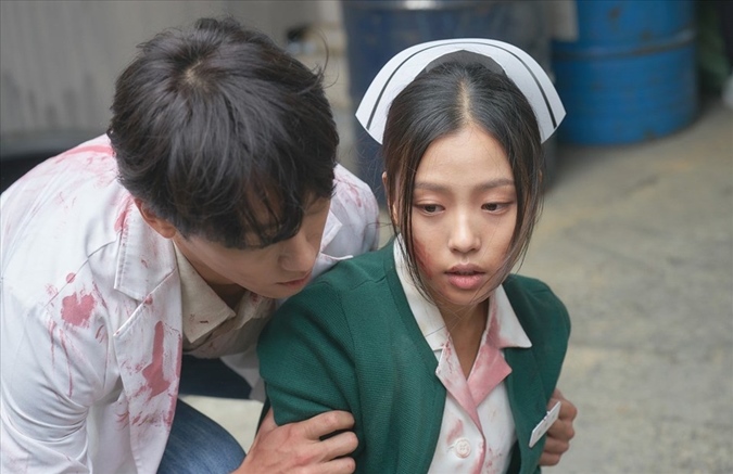 Top 10 phim Hàn hay nhất 2021: nhà tvN chiếm trọn top 3, Penthouse thua xa cái tên này 14