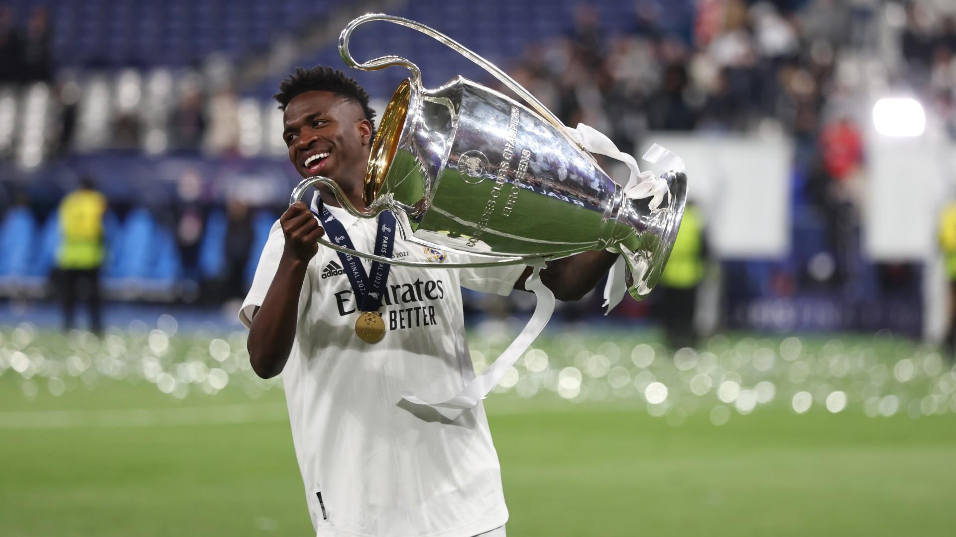 Real Madrid make a terrible clause to tie Vinicius' feet - Alves leaves Barcelona for second time in his career