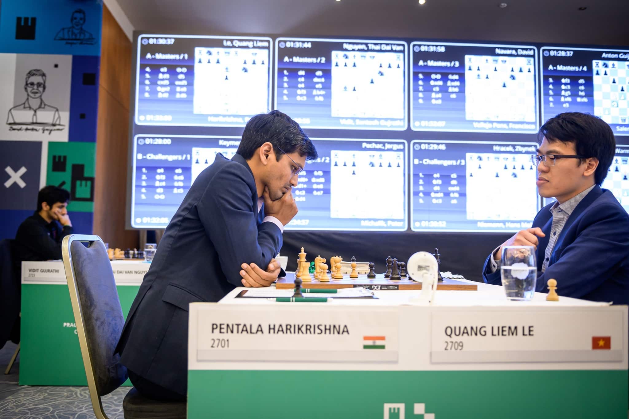 Le Quang Liem (right) and Harikrishna compete for the Prague Masters title.Photo: Prague Masters