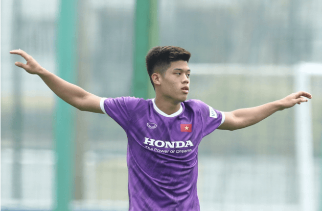 U19 Vietnam tops Group A - HAGL young stars get special offer for 2022 high school graduation