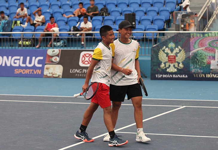 Hong Sheng-Ho Chi Minh City scored a hat-trick to win the National Talent Tennis Championship